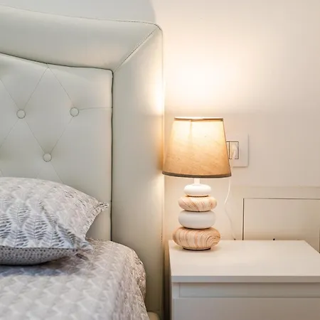 Appartement Vivimihome - Navigli With Garage Milaan