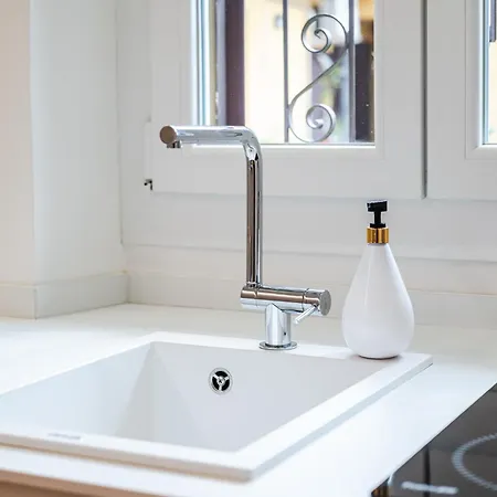 Vivimihome - Navigli With Garage * Milaan